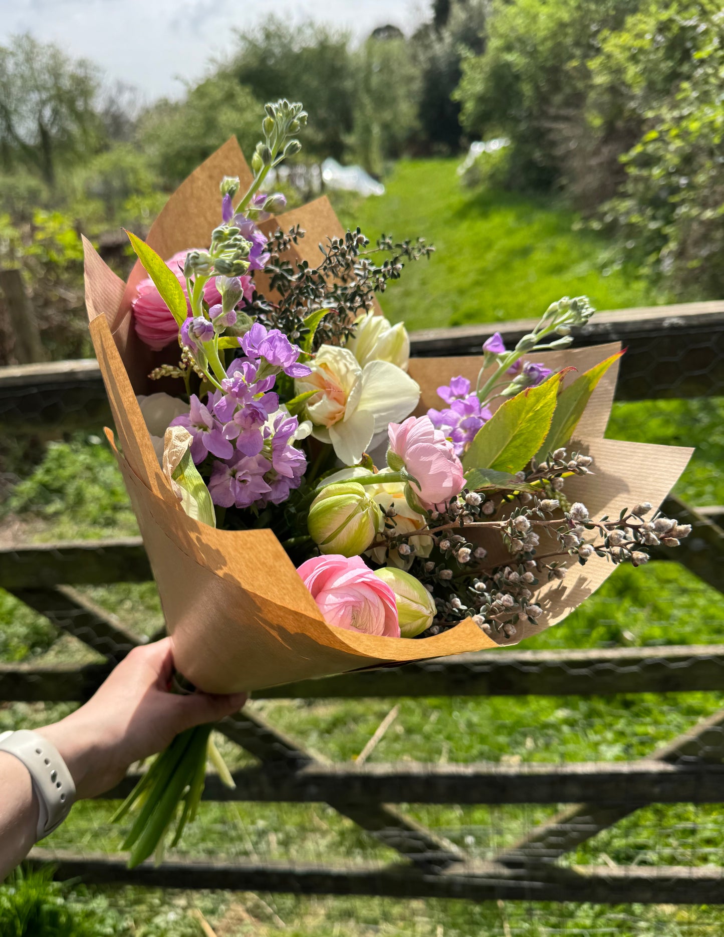 Monthly flower subscription (hand tied bouquet)