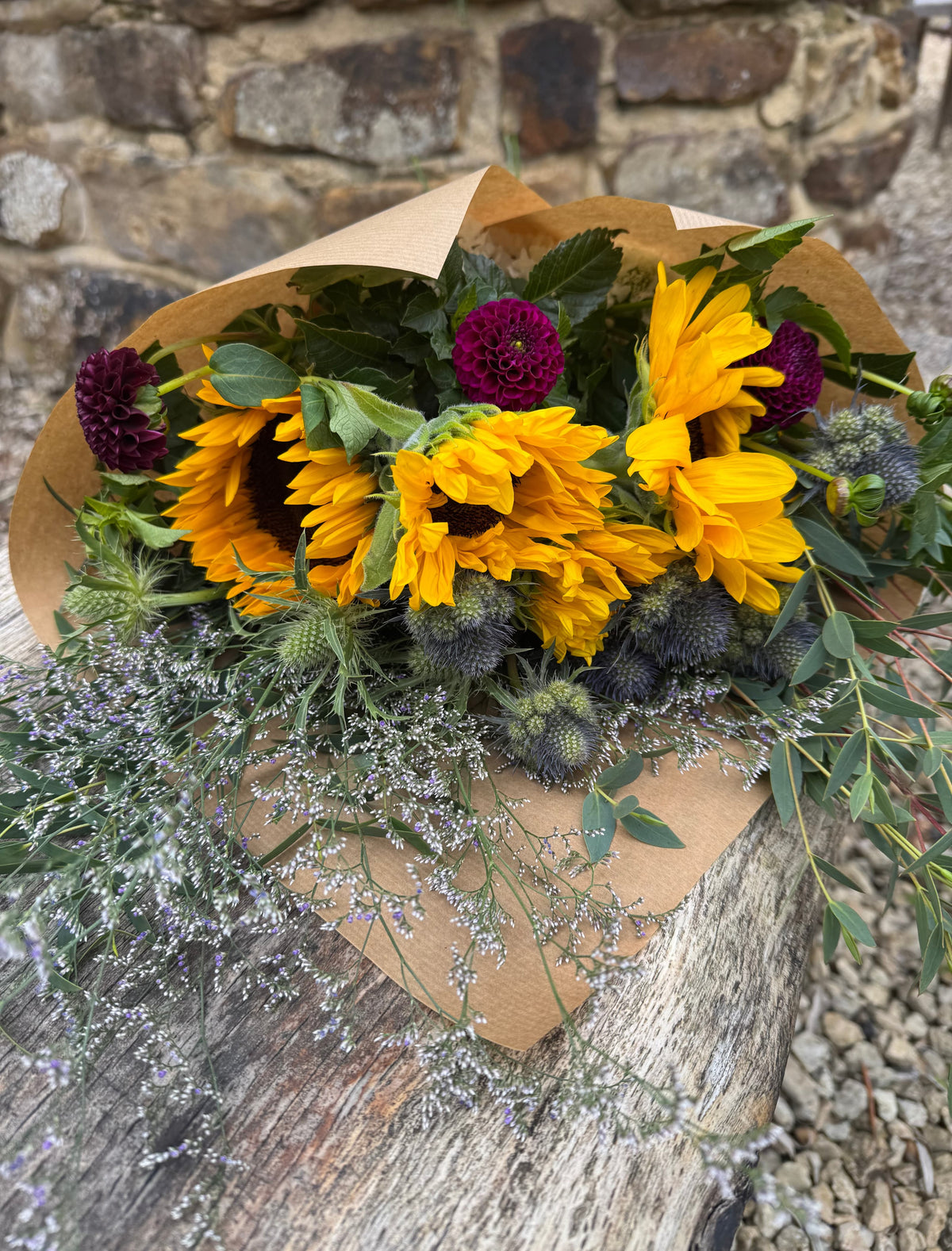 Monthly flower subscription (arrange yourself)